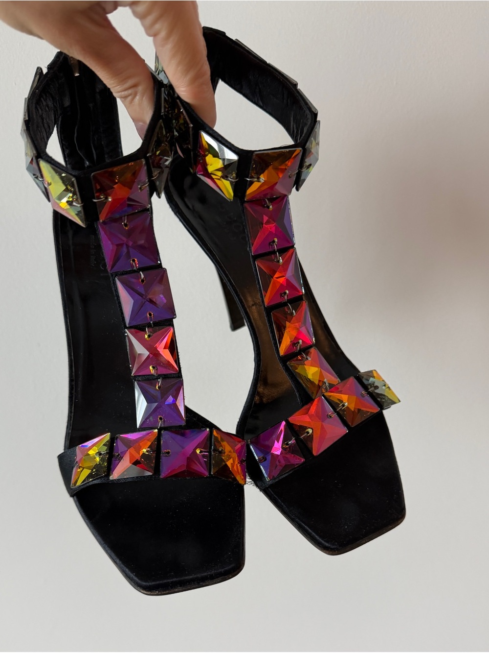 Gucci Black Satin Crystal T-Strap Heels Sandals Size 6